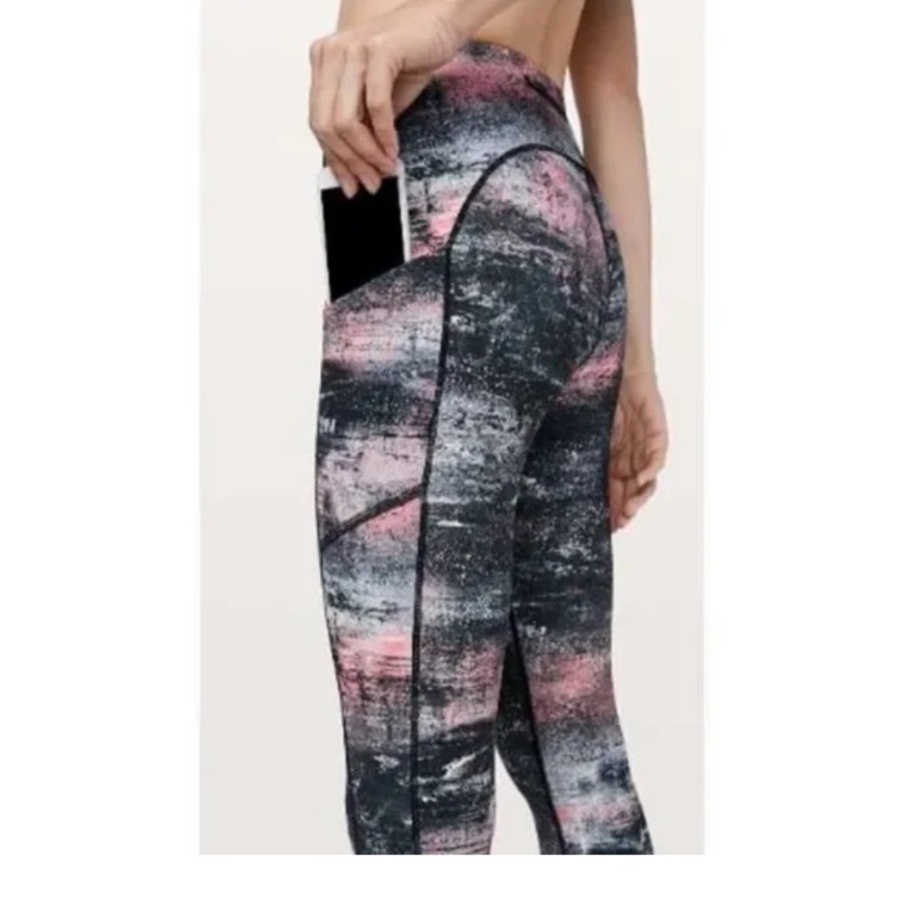 Lululemon 27” Speed Up tight size 4